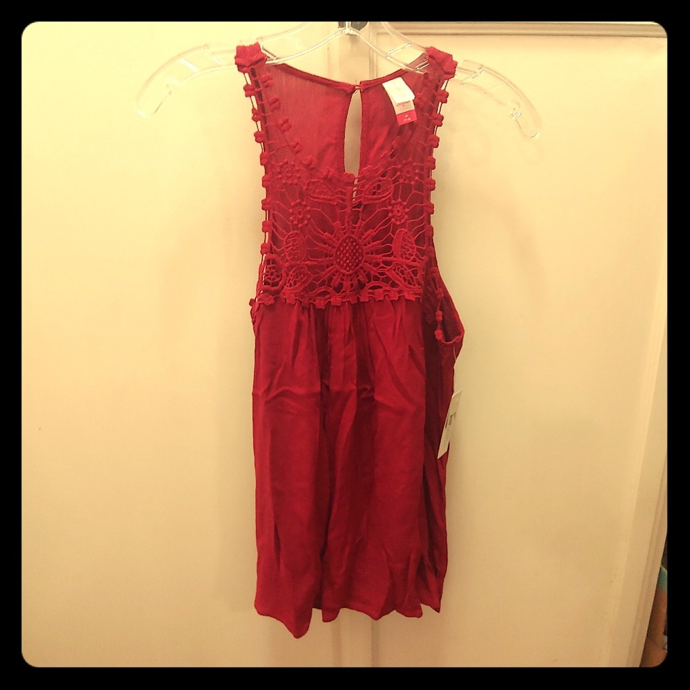 No boundaries lacy front tank top